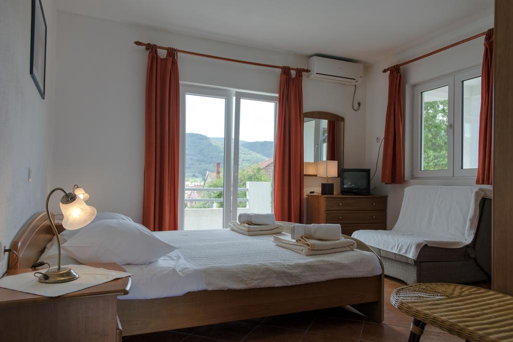 Apartments Markovic Stari Grad  Pokoj fotografie