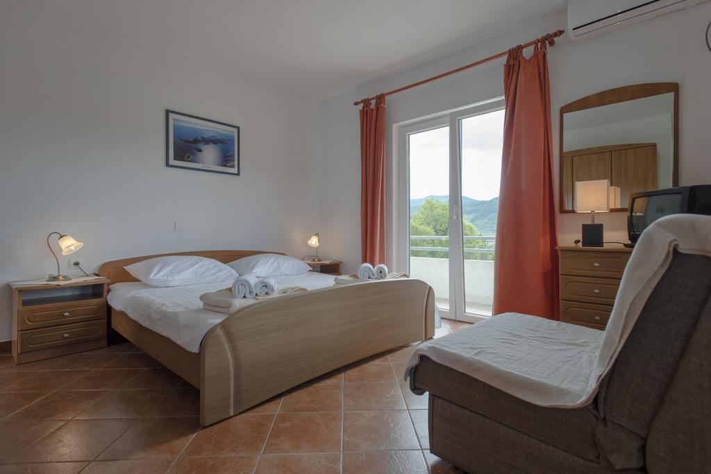 Apartments Markovic Stari Grad  Pokoj fotografie